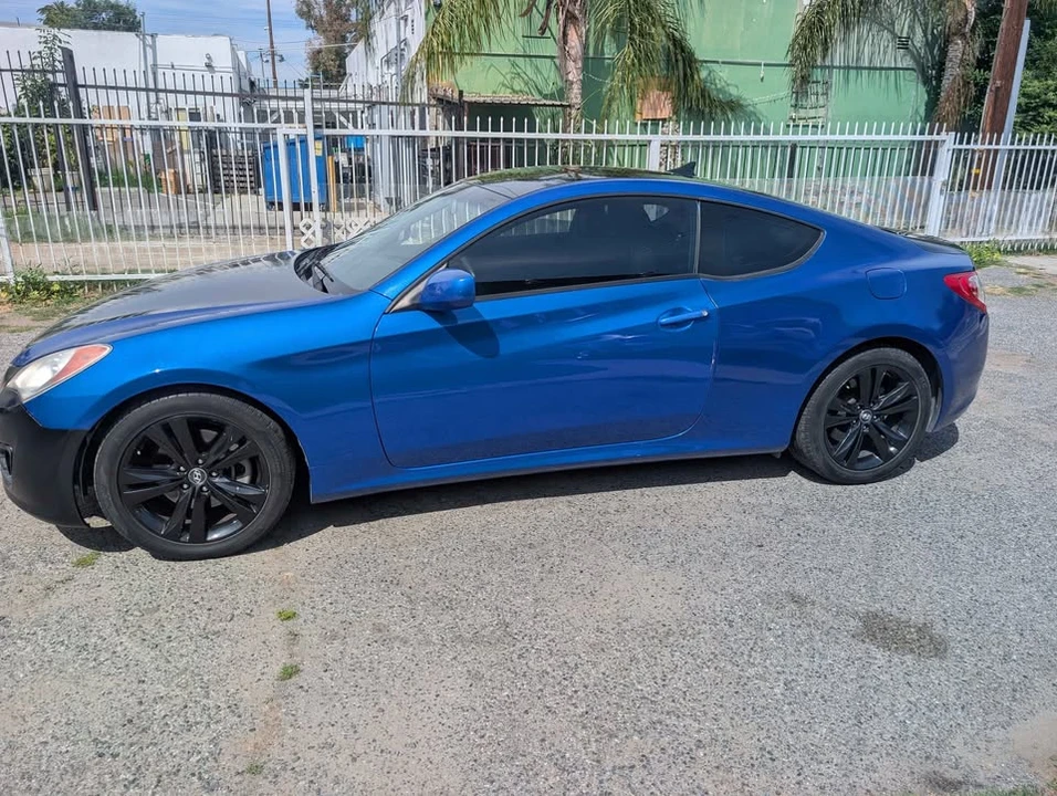 2011 Hyundai Genesis Coupe - Image 2 of 16