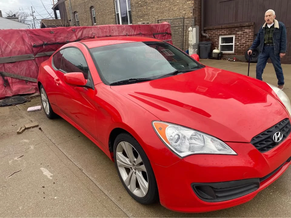 2011 Hyundai Genesis Coupe - Image 4 of 5