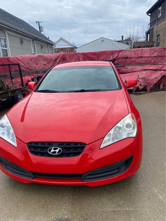 2011 Hyundai Genesis Coupe - Image 2 of 5