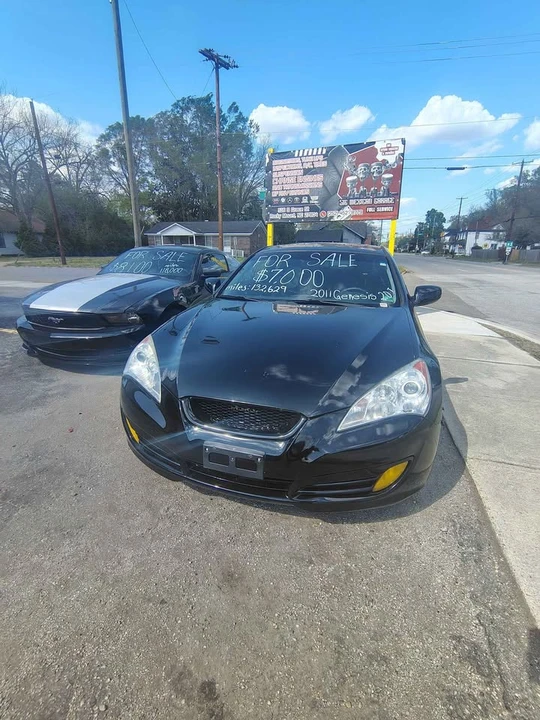 2011 Hyundai Genesis Coupe - Image 15 of 17
