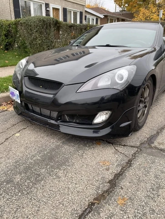 2011 Hyundai Genesis Coupe - Image 2 of 11
