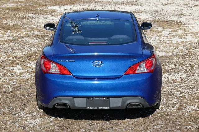 2011 Hyundai Genesis Coupe - Image 9 of 19