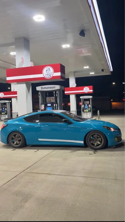 2011 Hyundai Genesis Coupe - Image 2 of 6