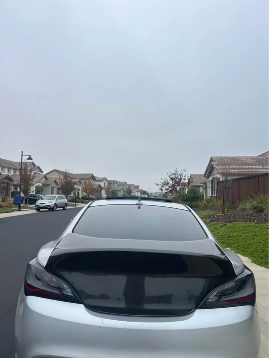 2011 Hyundai Genesis Coupe - Image 6 of 14