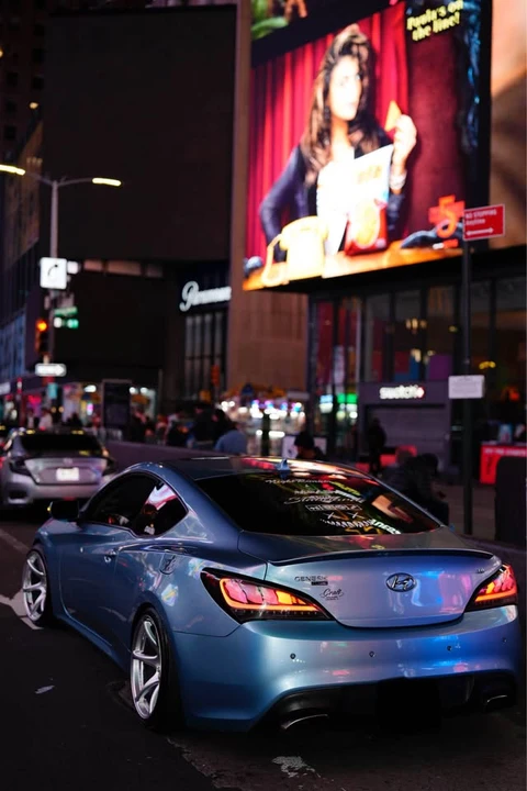 2011 Hyundai Genesis Coupe - Image 2 of 12