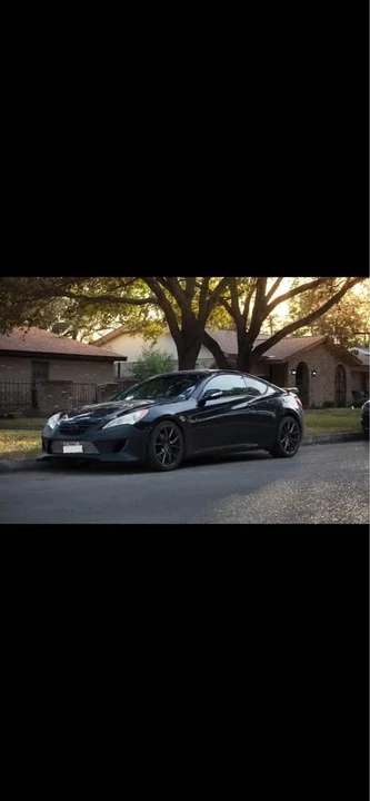 2011 Hyundai Genesis Coupe - Image 3 of 8