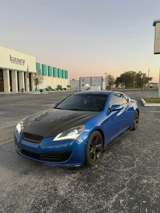 2011 Hyundai Genesis Coupe - Image 2 of 13