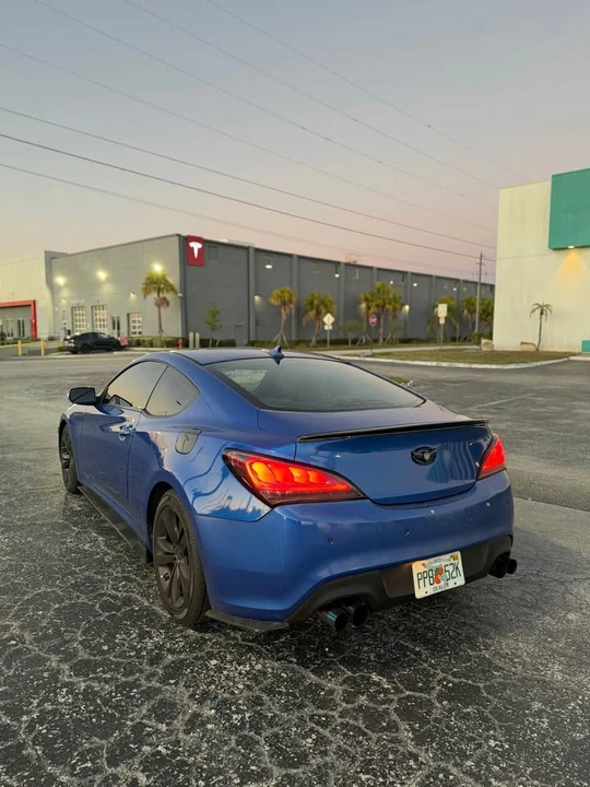 2011 Hyundai Genesis Coupe - Image 13 of 13