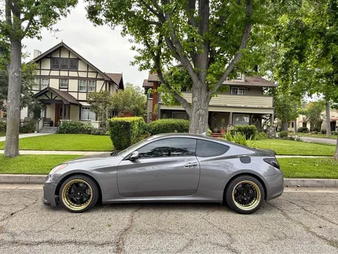 2011 Hyundai Genesis Coupe 3.8 Grand Touring