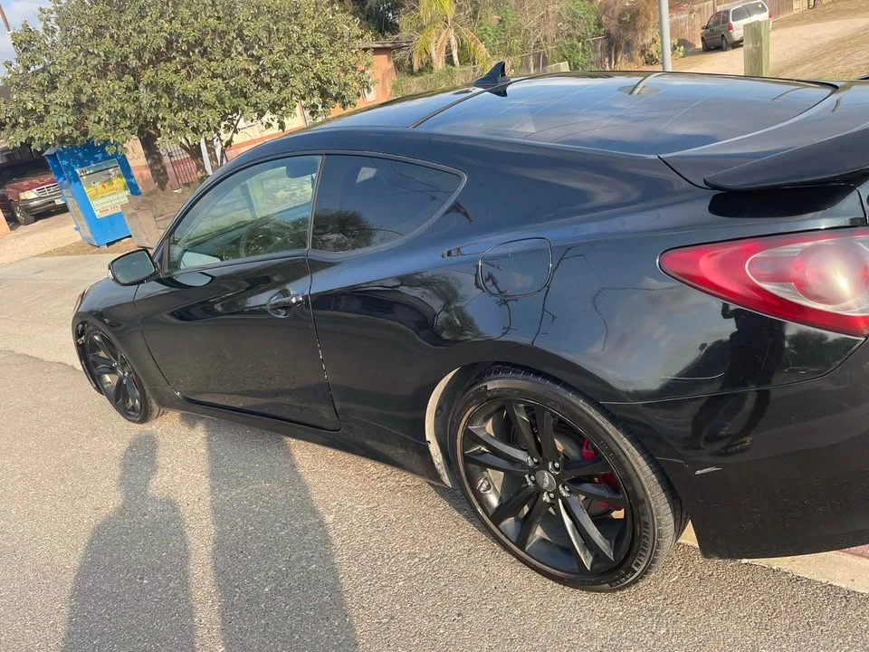 2011 Hyundai Genesis Coupe - Image 5 of 7
