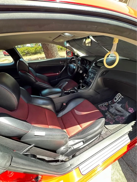 2011 Hyundai Genesis Coupe - Image 5 of 6