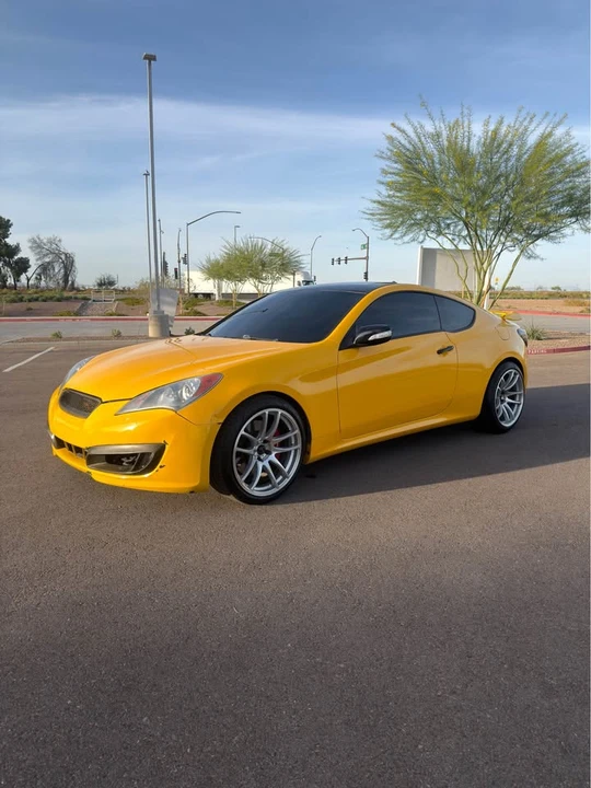 2011 Hyundai Genesis Coupe - Image 7 of 12