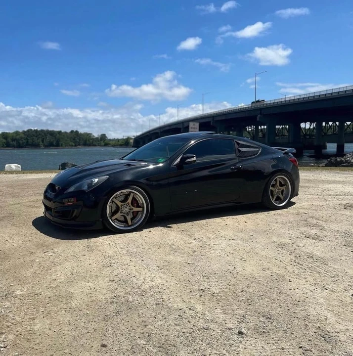 2011 Hyundai Genesis Coupe - Image 7 of 11