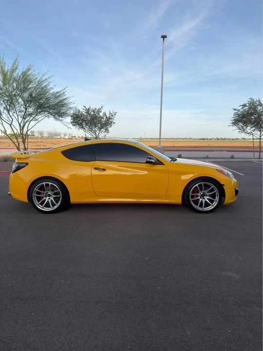 2011 Hyundai Genesis Coupe - Image 8 of 12