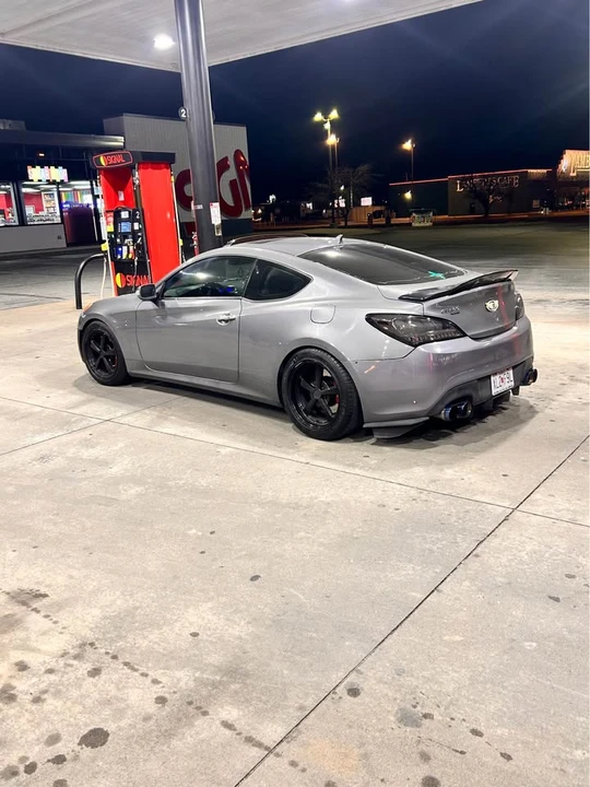 2011 Hyundai Genesis Coupe - Image 7 of 8