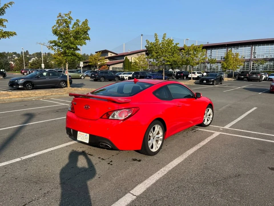 2011 Hyundai Genesis Coupe - Image 4 of 14