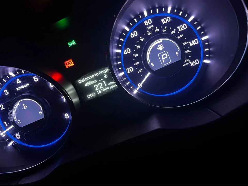 2011 Hyundai Elantra - Image 5 of 8