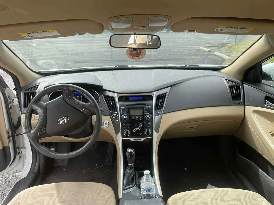 2011 Hyundai Sonata - Image 7 of 7