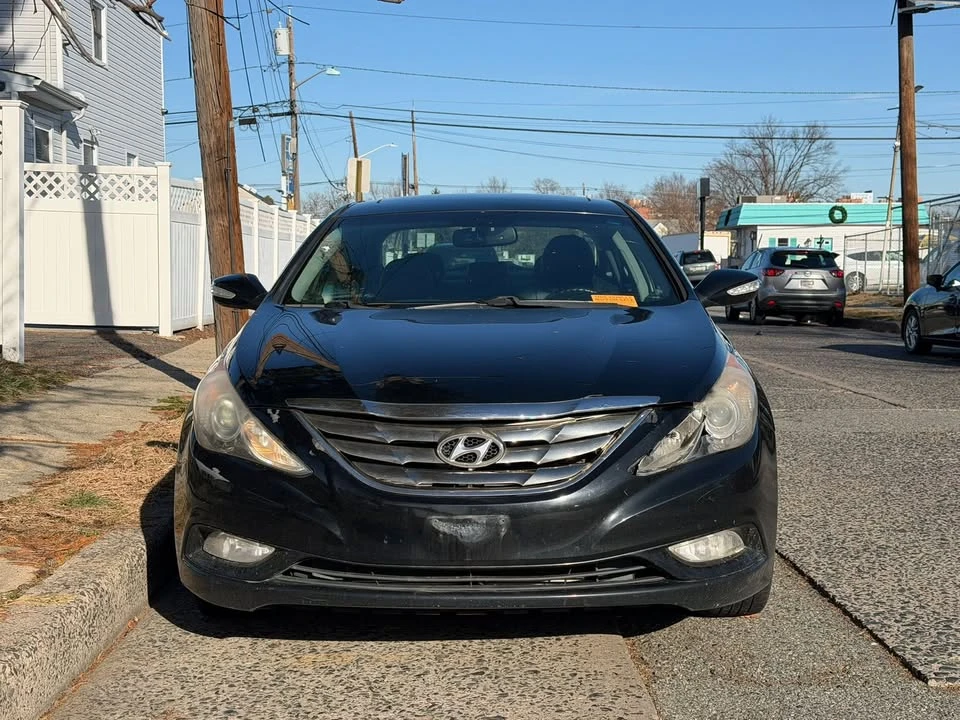 2011 Hyundai Sonata - Image 5 of 11
