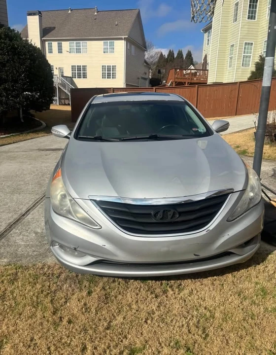 2011 Hyundai Sonata - Image 4 of 7