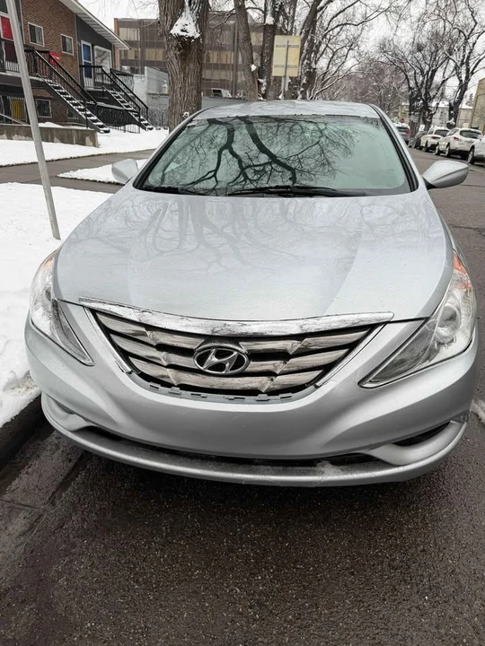 2011 Hyundai Sonata - Image 5 of 6
