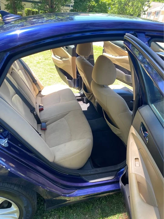 2011 Hyundai Sonata - Image 7 of 15