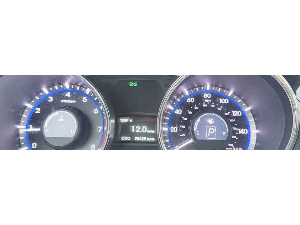 2011 Hyundai Sonata - Image 16 of 17
