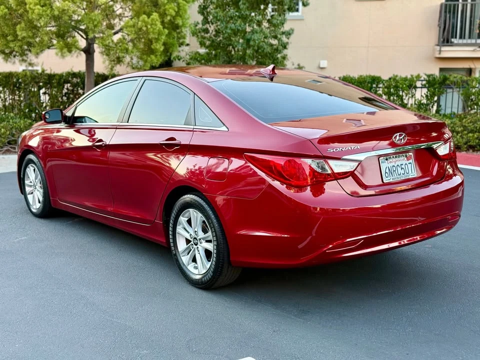 2011 Hyundai Sonata - Image 7 of 15
