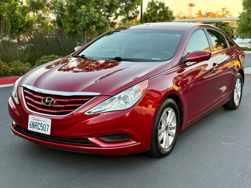 2011 Hyundai Sonata - Image 5 of 15