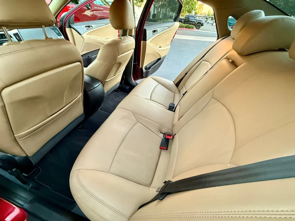 2011 Hyundai Sonata - Image 15 of 15