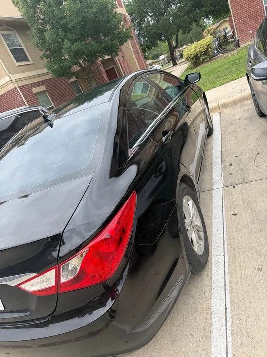 2011 Hyundai Sonata - Image 6 of 7