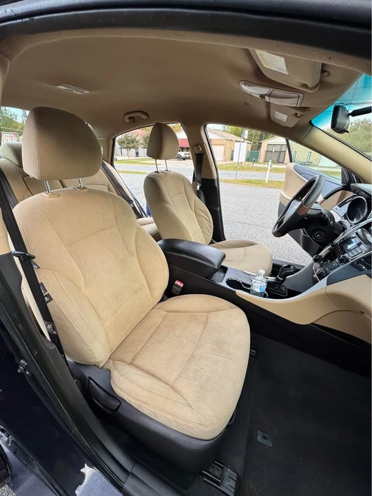 2011 Hyundai Sonata - Image 6 of 12