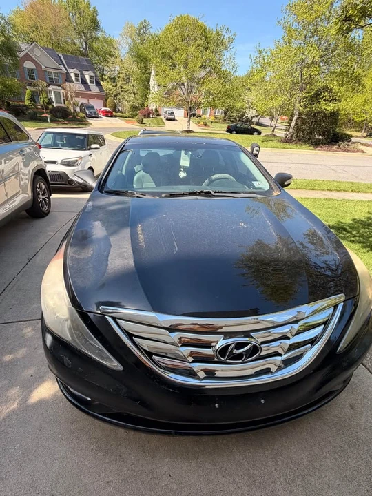 2011 Hyundai Sonata - Image 3 of 3