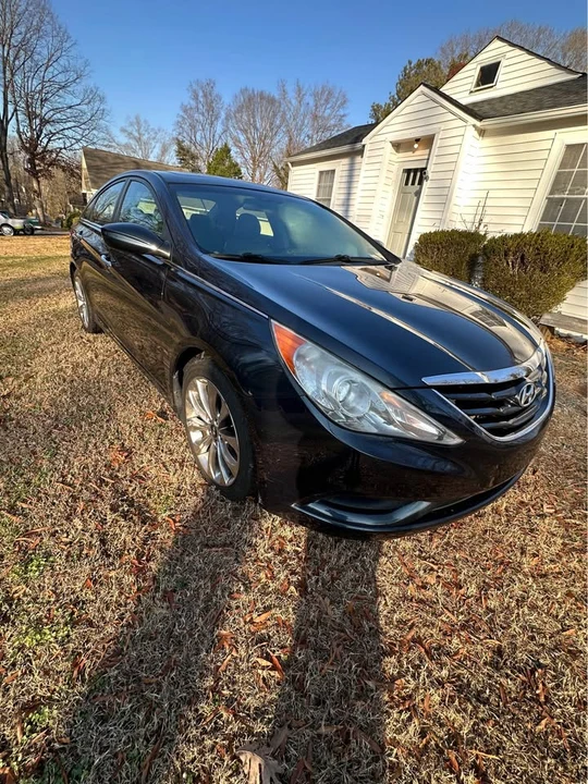 2011 Hyundai Sonata - Image 8 of 20