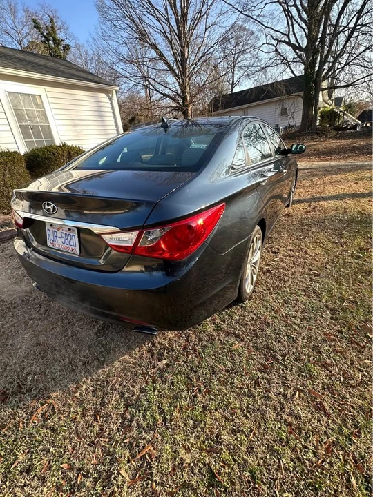 2011 Hyundai Sonata - Image 9 of 20