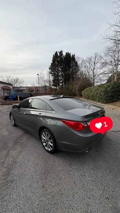 2011 Hyundai Sonata - Image 5 of 11