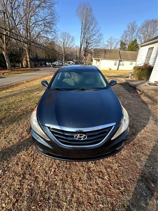2011 Hyundai Sonata - Image 7 of 20