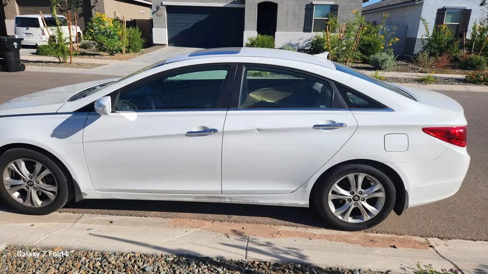 2011 Hyundai Sonata - Image 6 of 18