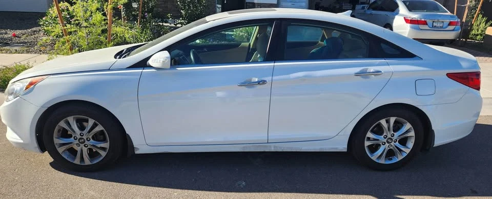 2011 Hyundai Sonata - Image 17 of 18