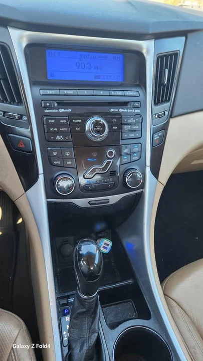 2011 Hyundai Sonata - Image 4 of 18
