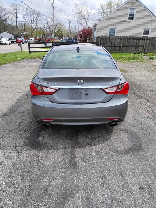 2011 Hyundai Sonata - Image 7 of 8