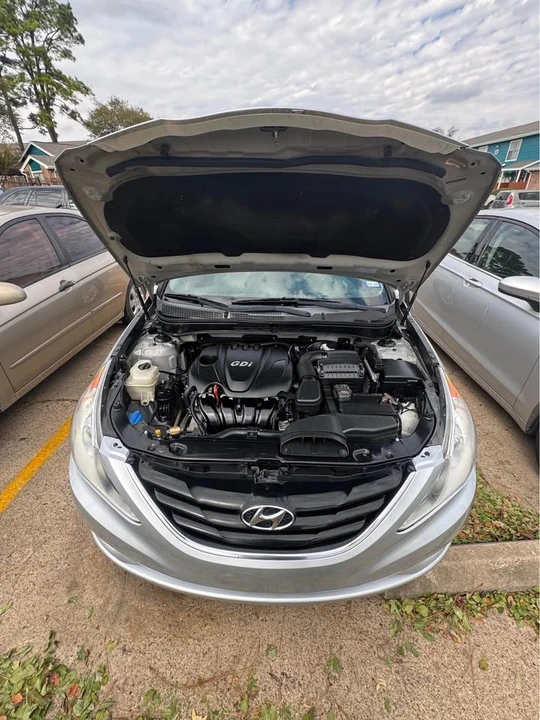 2011 Hyundai Sonata - Image 6 of 6
