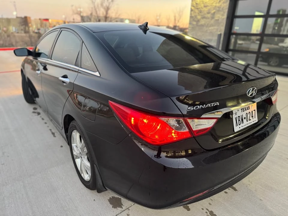 2011 Hyundai Sonata - Image 3 of 14