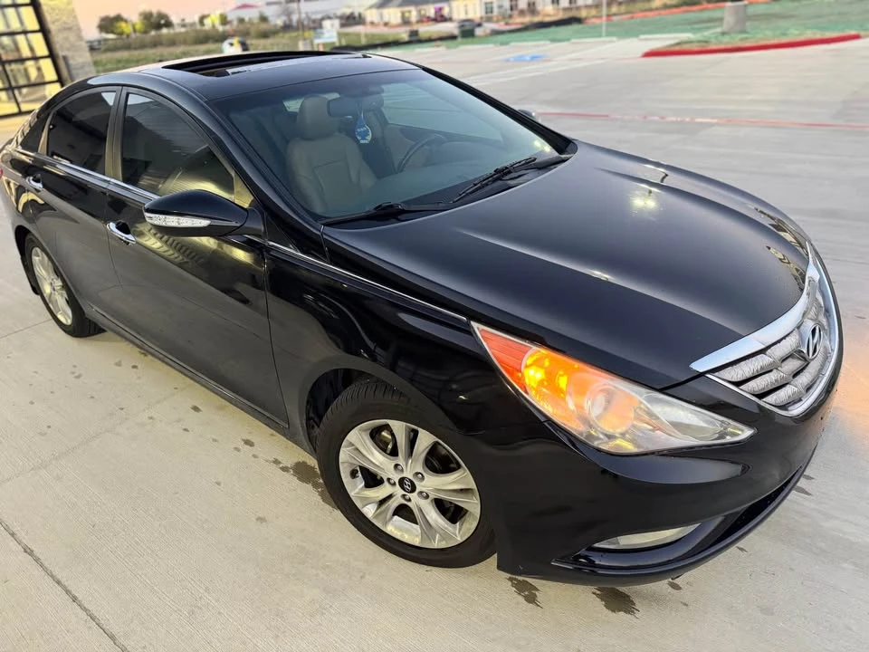 2011 Hyundai Sonata - Image 6 of 14