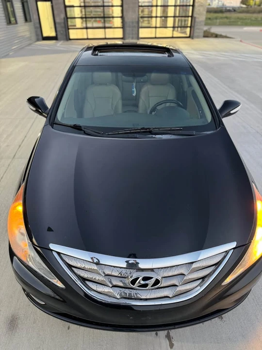 2011 Hyundai Sonata - Image 2 of 14