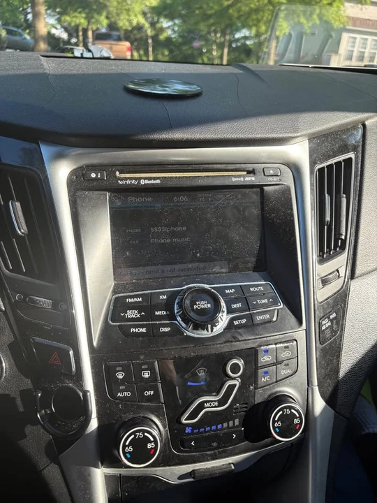 2011 Hyundai Sonata - Image 7 of 8