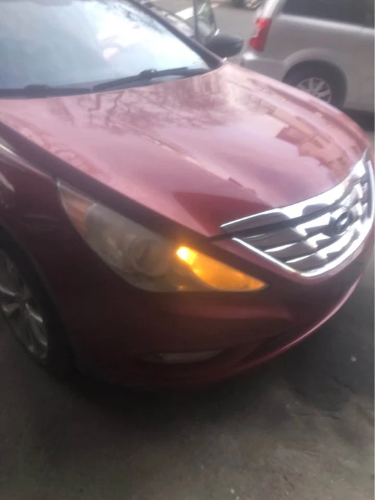 2011 Hyundai Sonata - Image 4 of 13