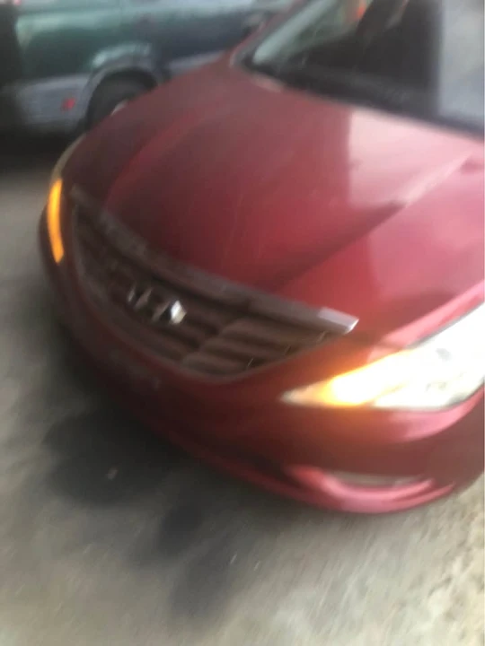 2011 Hyundai Sonata - Image 6 of 13