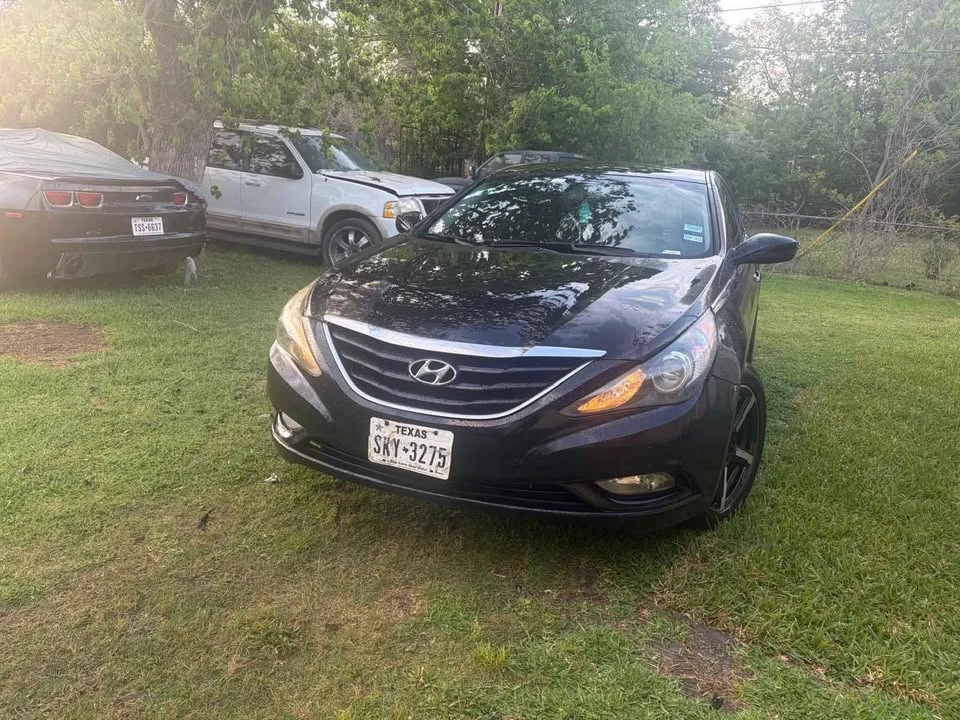 2011 Hyundai Sonata - Image 7 of 11