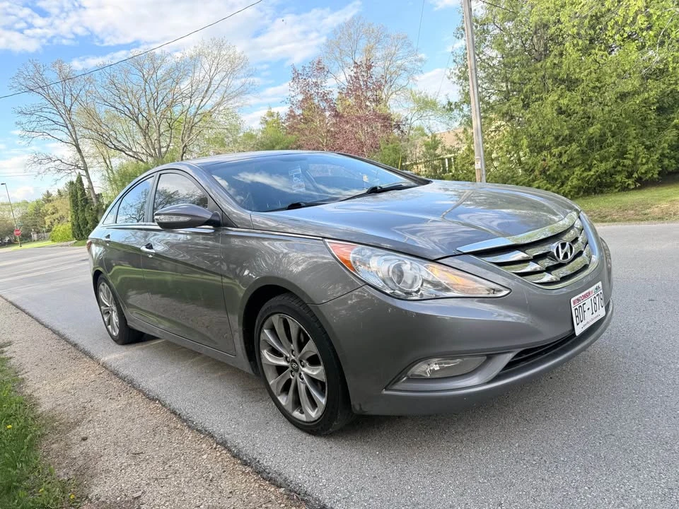 2011 Hyundai Sonata - Image 3 of 19